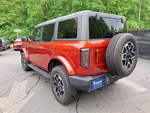 2022 Ford Bronco Outer Banks