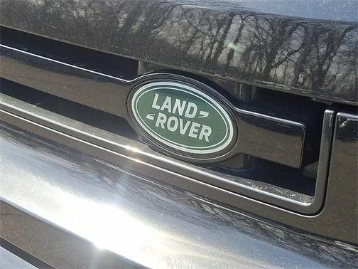 2020 Land Rover Defender 110 SE
