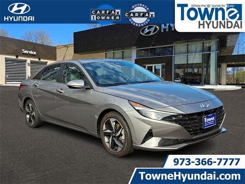 2023 Hyundai ELANTRA Limited