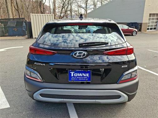 2023 Hyundai KONA SE
