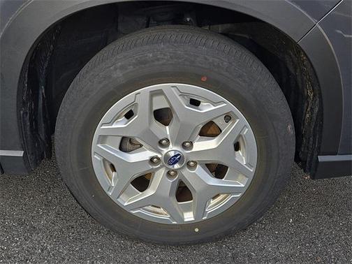 2023 Subaru Forester Base