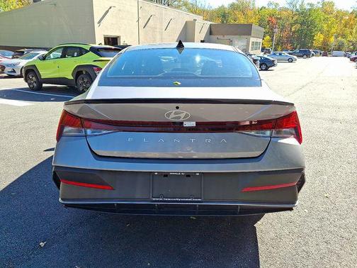 2025 Hyundai ELANTRA Sport