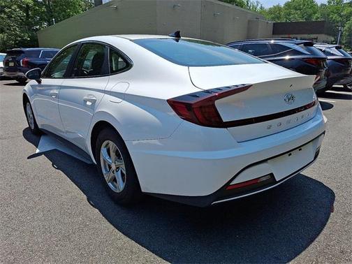 2023 Hyundai SONATA SE