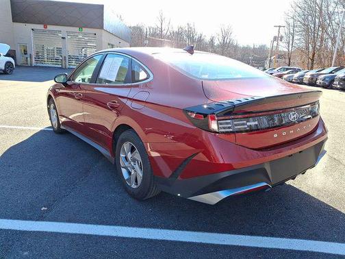 2025 Hyundai SONATA SE