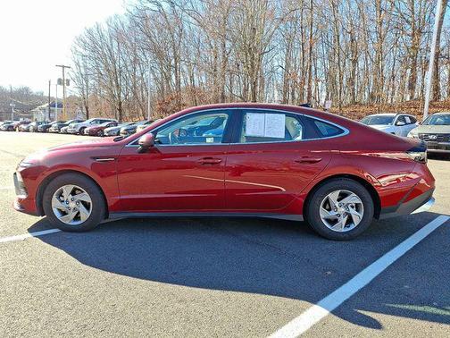 2025 Hyundai SONATA SE