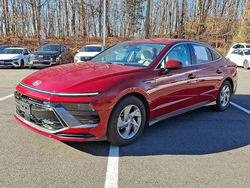 2025 Hyundai SONATA SE