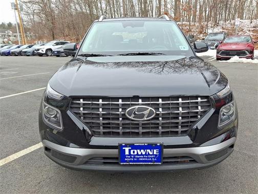 2024 Hyundai VENUE SEL