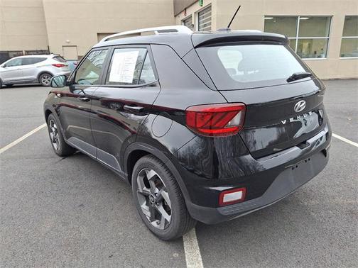 2024 Hyundai VENUE SEL