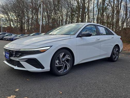 2025 Hyundai ELANTRA Sport