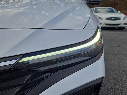 2025 Hyundai ELANTRA Sport