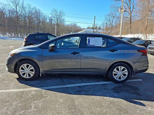 2022 Nissan Versa 1.6 S