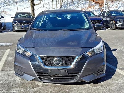 2022 Nissan Versa 1.6 S