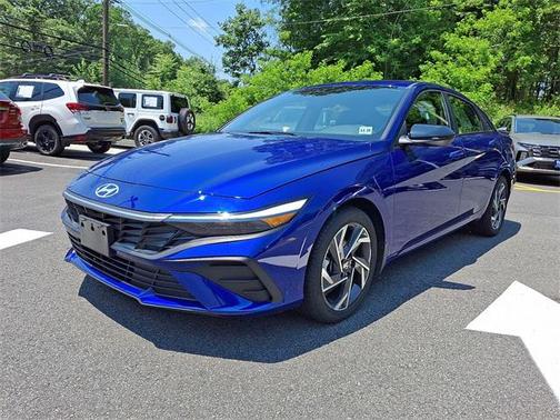 2025 Hyundai ELANTRA Sport