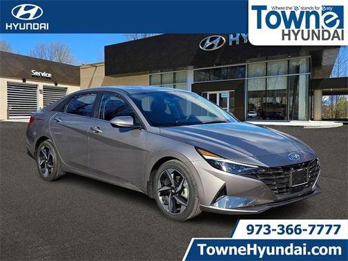 2023 Hyundai ELANTRA Limited