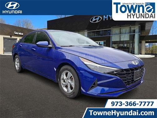 2023 Hyundai ELANTRA SE