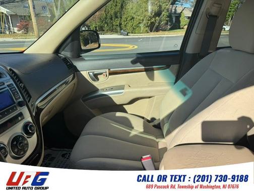 2012 Hyundai SANTA FE GLS