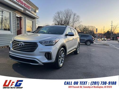 2017 Hyundai SANTA FE SE