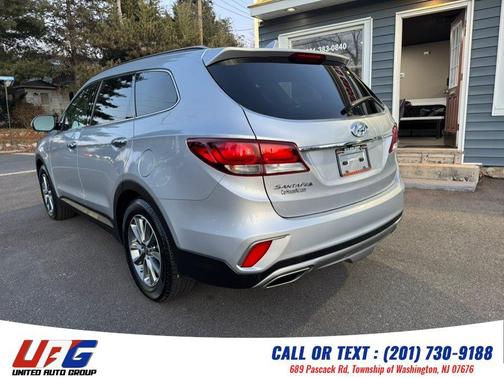 2017 Hyundai SANTA FE SE