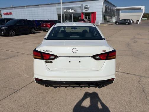 2025 Nissan Altima SR FWD