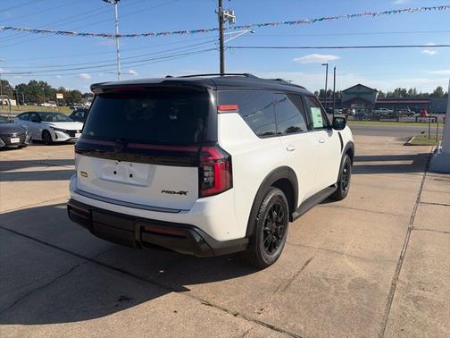 Aspen White/Super Black 2026 Nissan Armada PRO-4X