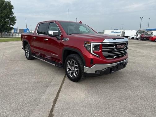 2024 GMC Sierra 1500 SLT