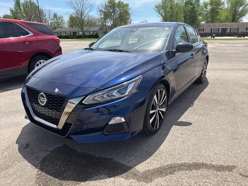 2022 Nissan Altima SR FWD