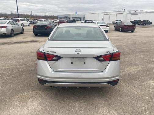 2023 Nissan Altima 2.5 SV