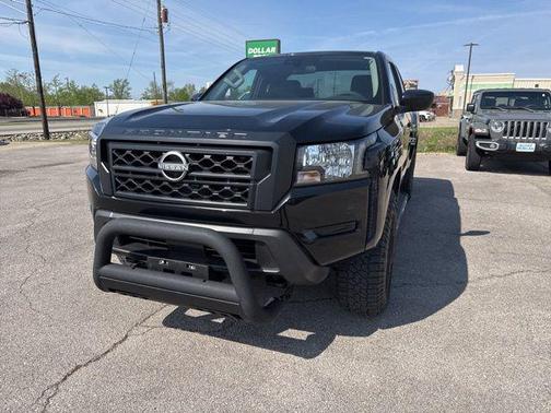 Super Black 2022 Nissan Frontier S