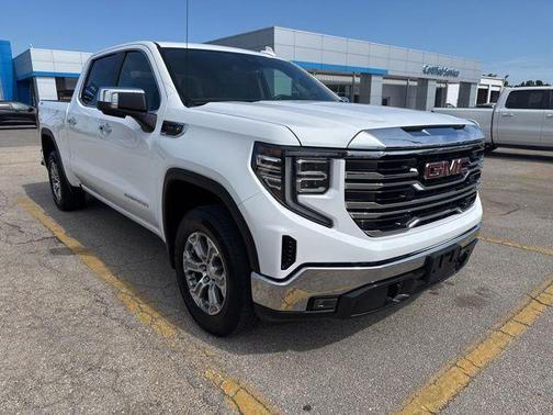 Summit White 2025 GMC Sierra 1500 SLT
