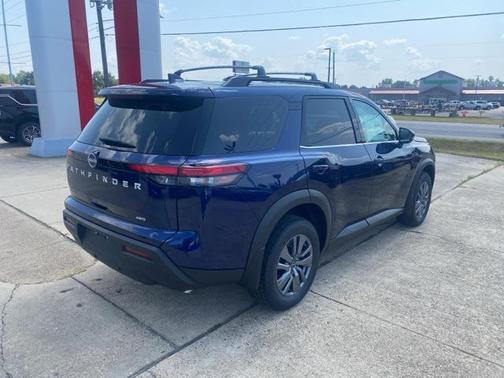 2025 Nissan Pathfinder SV 4WD
