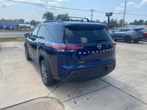 2025 Nissan Pathfinder SV 4WD