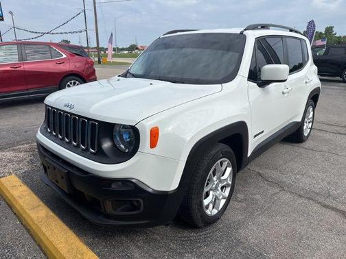 Alpine White 2017 Jeep Renegade Latitude