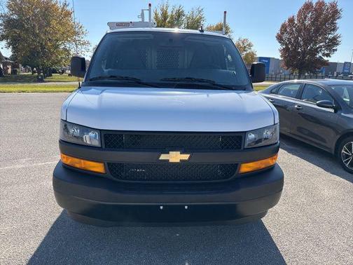 2025 Chevrolet Express 3500 RWD 3500 Regular Wheelbase WT