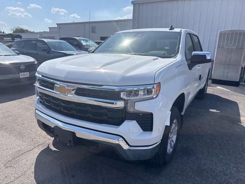 Summit White 2026 Chevrolet Silverado 1500 LT