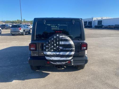 Granite Crystal Metallic Clearcoat 2020 Jeep Wrangler Unlimited Sahara