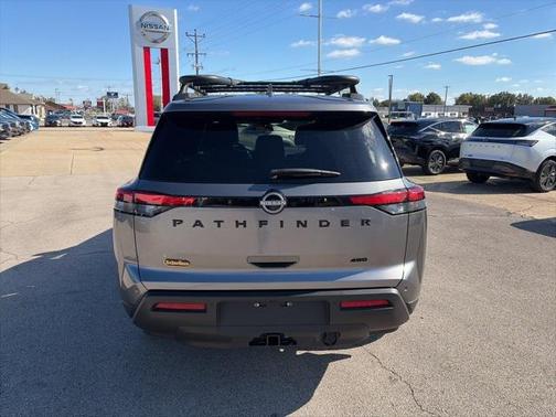 2024 Nissan Pathfinder Rock Creek 4WD