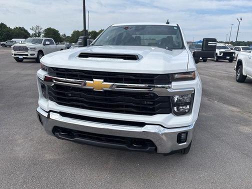 Summit White 2025 Chevrolet Silverado 2500 LT