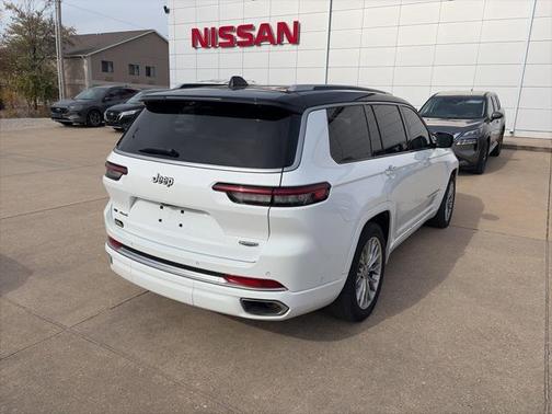 2023 Jeep Grand Cherokee L Summit