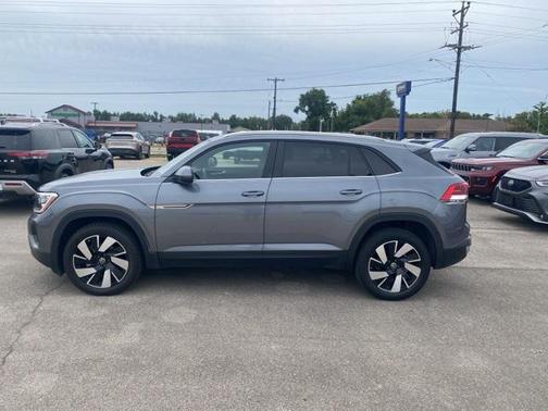 2024 Volkswagen Atlas Cross Sport 2.0T SE w/Technology 4MOTION