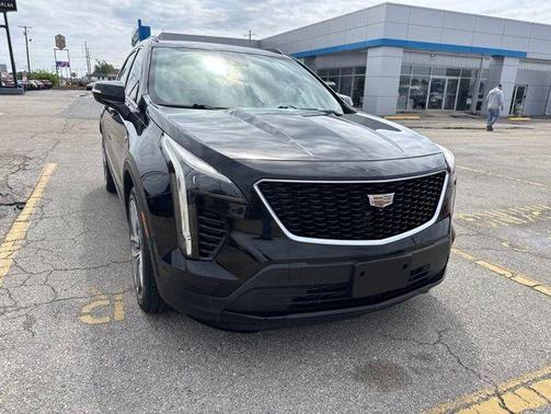 Stellar Black Metallic 2019 Cadillac XT4 Sport