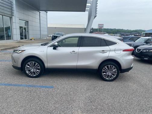 2021 Toyota Venza XLE