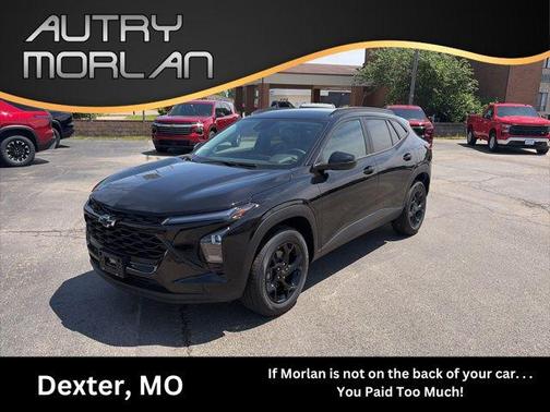 Mosaic Black Metallic 2026 Chevrolet Trax LT