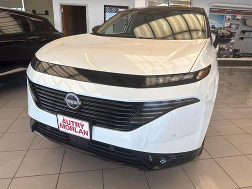 Everest White Pearl/Black 2026 Nissan Murano Platinum