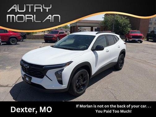 Summit White 2026 Chevrolet Trax LT