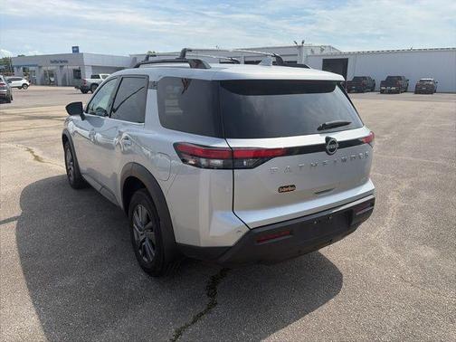 Brilliant Silver Metallic 2025 Nissan Pathfinder SV 4WD