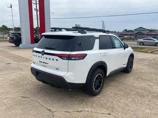 2025 Nissan Pathfinder Rock Creek 4WD