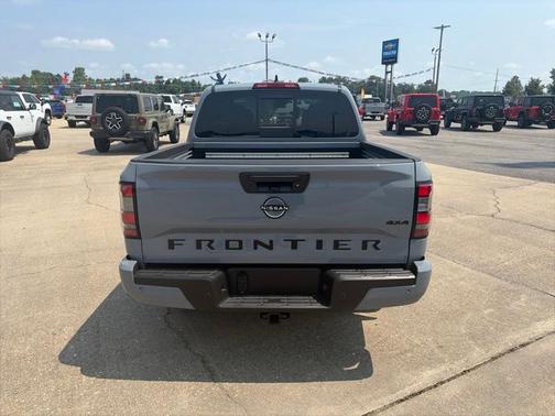 Boulder Gray Pearl 2026 Nissan Frontier SV