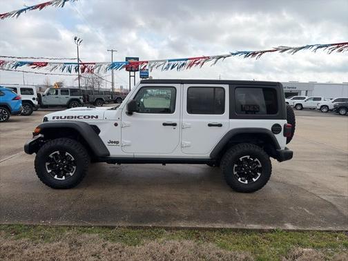 Bright White Clearcoat 2025 Jeep Wrangler Rubicon