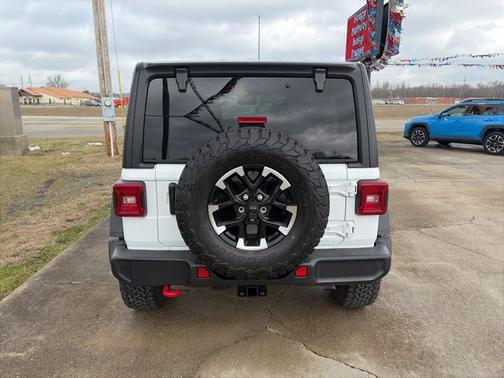 Bright White Clearcoat 2025 Jeep Wrangler Rubicon