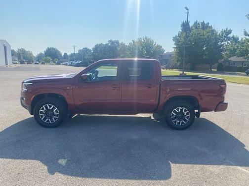 Cardinal Red Metallic Tricoat 2024 Nissan Frontier SL